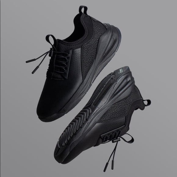clove Shoes - NEW! Clove comfy black sneakers nurses/medical staff 5.5